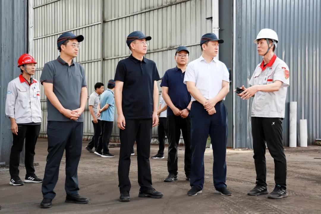 市委常委、副市長、翼城縣委書記王淵到華翔（翼城）新材料科技園現(xiàn)場辦公