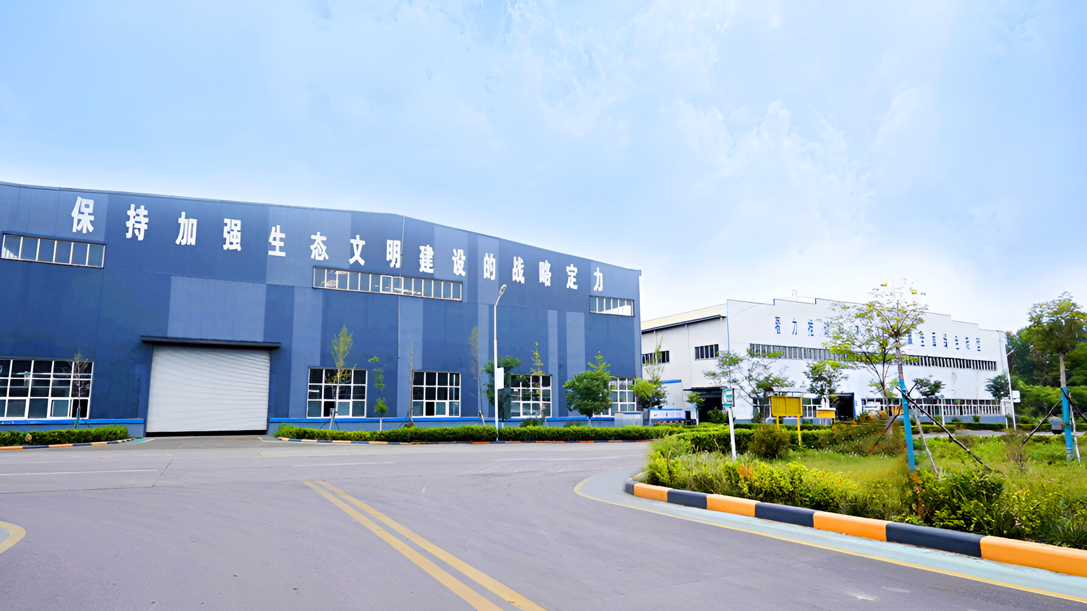 三名產(chǎn)業(yè)工人的轉(zhuǎn)型故事(民生一線)